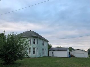 99 Prairie St, Cornell, IL 61319