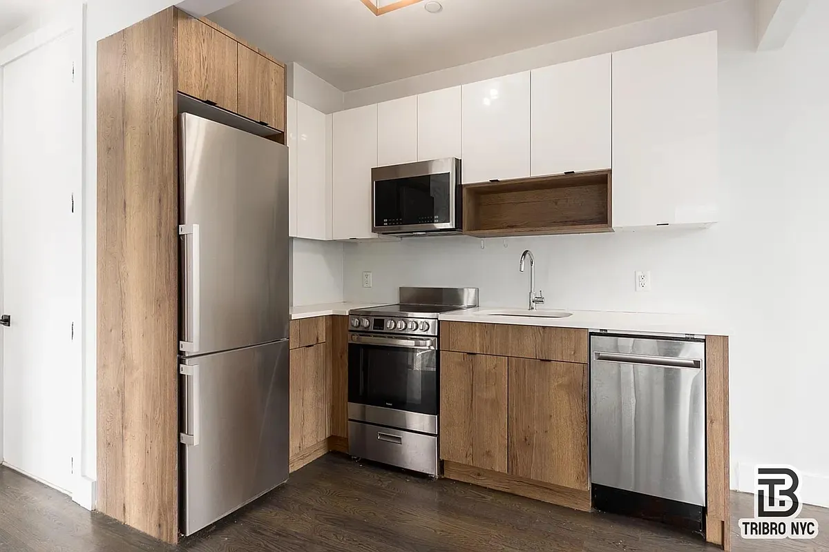 Building Photo - 711 Coney Island Ave #2A