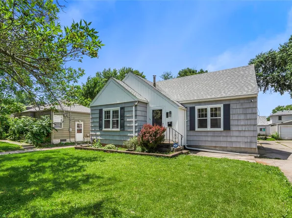 2508 46th St, Des Moines, IA 50310