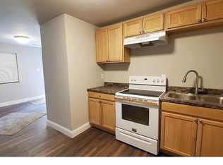 10333 Earl Dr, Saint Louis, MO 63136