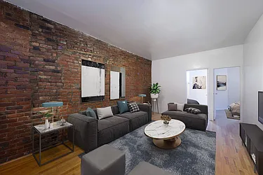 Rented by R New York