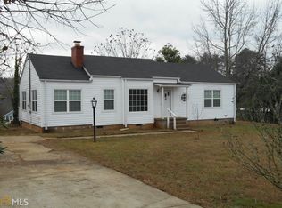 127 W Jarrard St, Cleveland, GA 30528