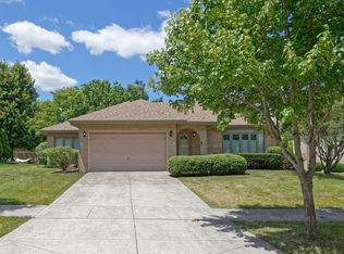 8142 Rutherford Dr, Woodridge, IL 60517