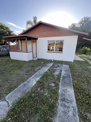 808 Johnson St Photo 1