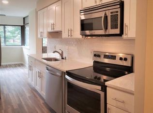 405 Christopher Ave #40, Gaithersburg, MD 20879