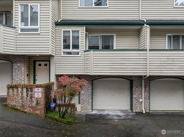 19523 Aurora Ave N #4, Shoreline, WA 98133