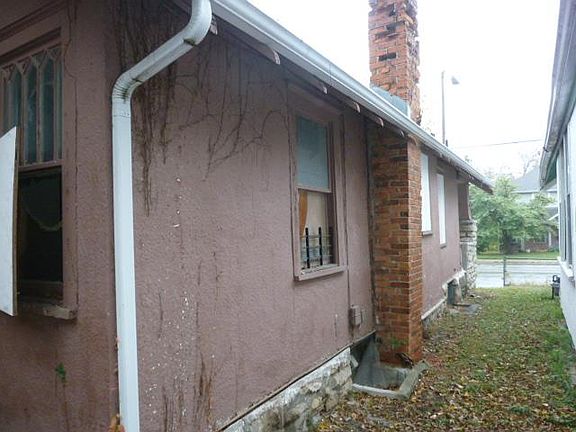5th image of 4614 E 27th St