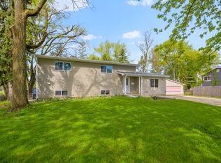 9 Creve Ct, Montgomery, IL 60538