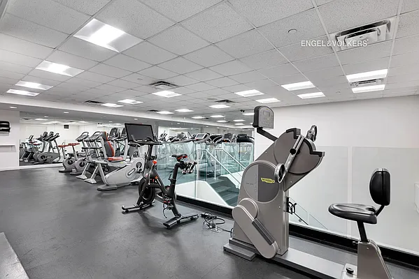Sold by Engel & Völkers New York City | media 6