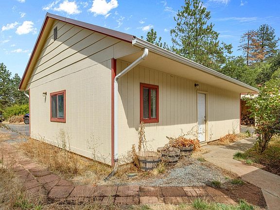 5th image of 301 Robmar Ln