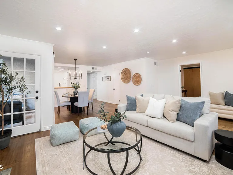 130 Monterey Rd #205 — Photo 2
