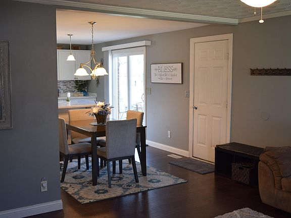 4th image of 7885 Rustic Woods Dr