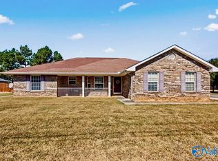 108 Loganberry Ln, Harvest, AL 35749