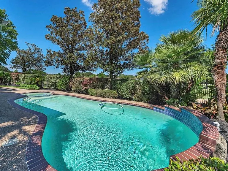 24118 Bay Hill Blvd — Photo 22