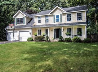 53 Spruce St, Clifton Park, NY 12065