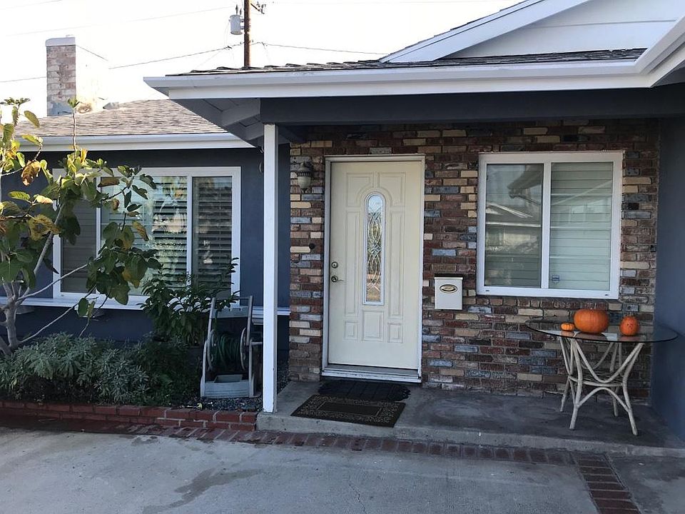 1st image of 1972 Palm Ave
