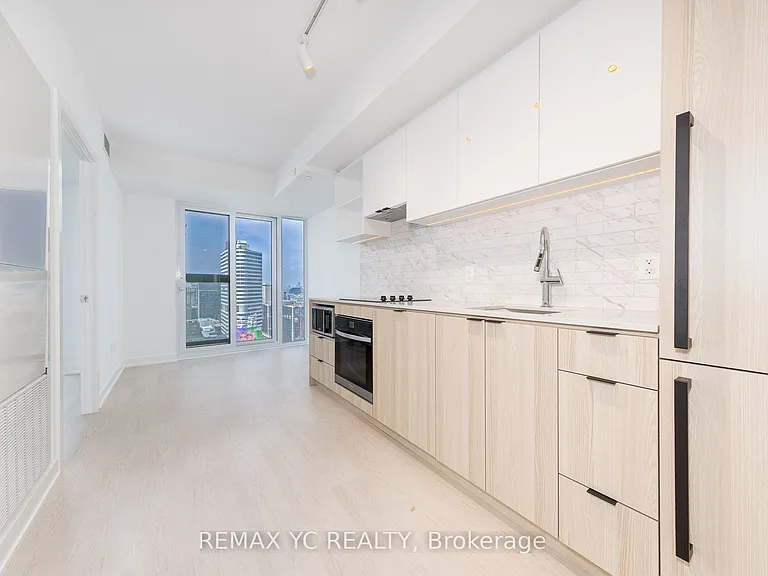252 Church St #3001 — Photo 3