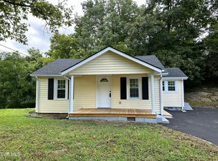 215 Hart Rd, Elizabethton, TN 37643