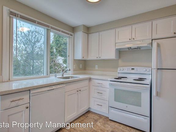 4th image of 22509 30th Ave S APT 7