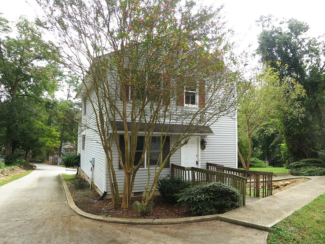 4 bed, 3.5 bath, 1408 sqft, $2,850 — Photo 1