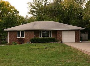 1737 Grand Ave, West Des Moines, IA 50265