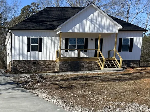 110 Hess Dr, Bridgeport, AL 35740