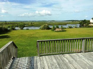 183 Bayview Dr, Harkers Island, NC 28531