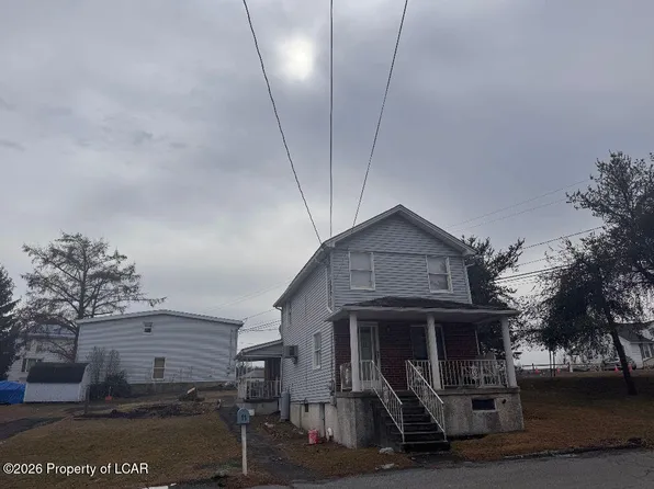 11 Napoli St, Plains, PA 18702