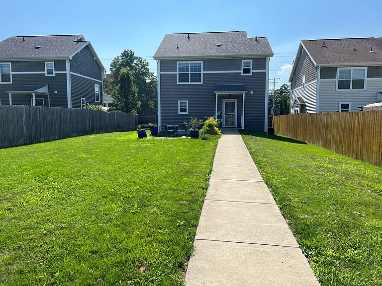 210 S Trenton Ave — Photo 12