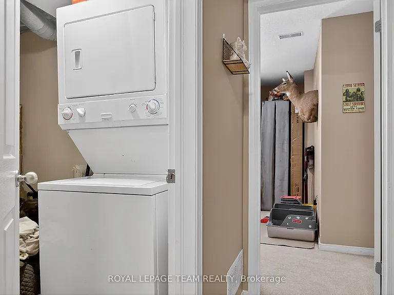 255 Deercroft Ave #1 — Photo 20