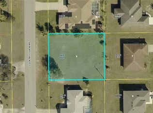 1657 Country Club Pkwy, Lehigh Acres, FL 33936