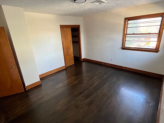 4th image of 128 Florida Ave #1
