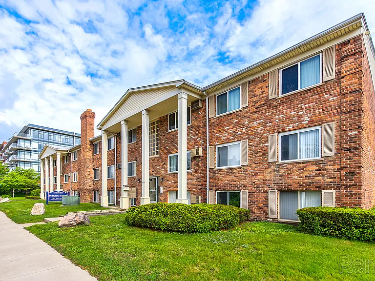 Wagon Wheel Apartments — Photo 40