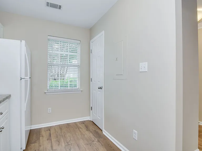 4691 Brookwood Ln — Photo 9