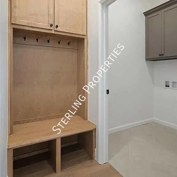 7917 N West 163rd St — Photo 13