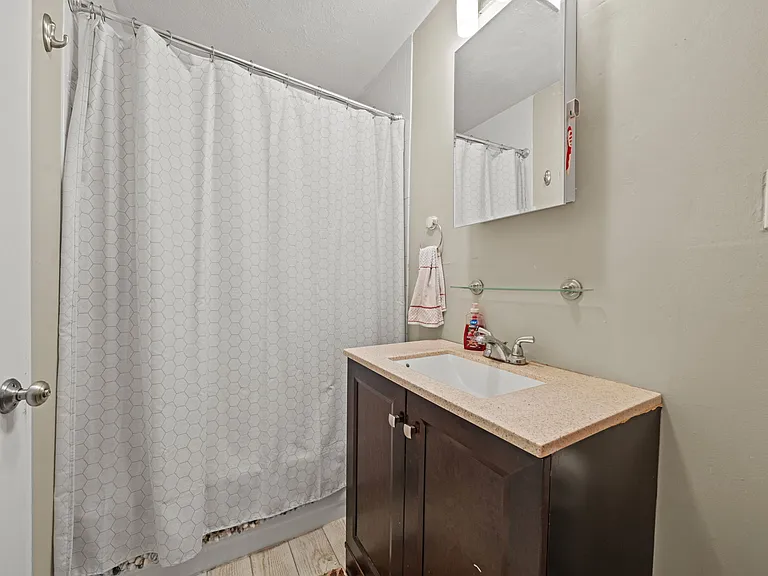 194 Athens St #C — Photo 13