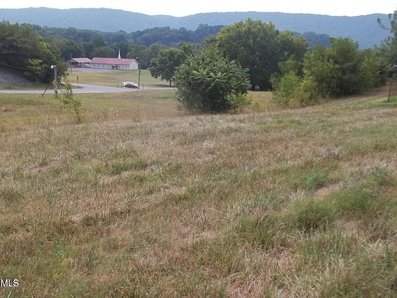 3rd image of Par 16 Silver Lake Rd