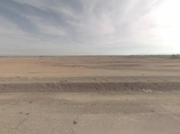 1129 Grand Ave, Thermal, CA 92274