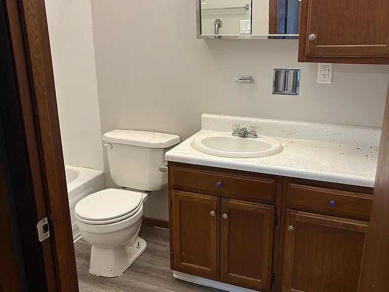 211 S Harrison Ave #16 — Photo 6
