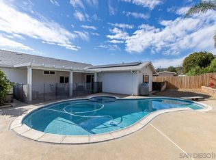 1070 Paula Way, Escondido, CA 92027