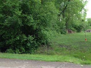 1410 Montgomery Dr, Deerfield, IL 60015