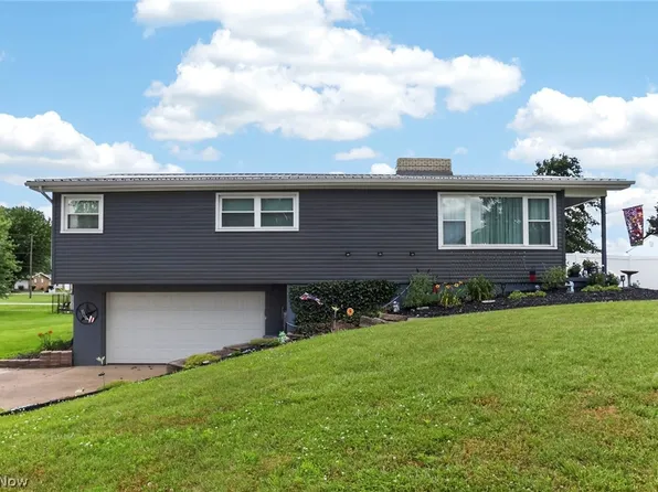 21861 Valley View Dr, West Lafayette, OH 43845