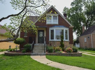 1901 Buckingham Ave, Westchester, IL