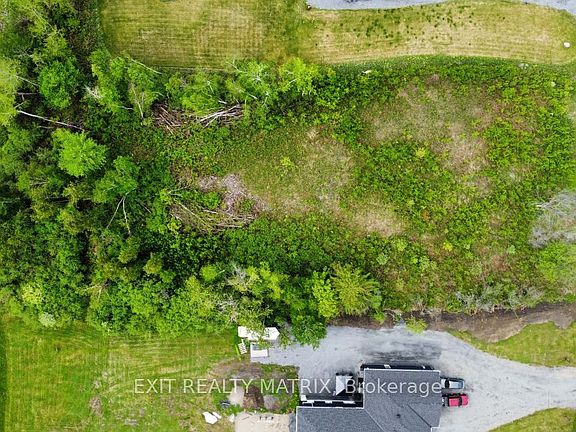 4th image of 11980 Armstrong Rd