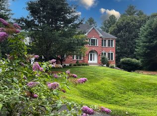 73 Clinton St, Hopkinton, MA 01748