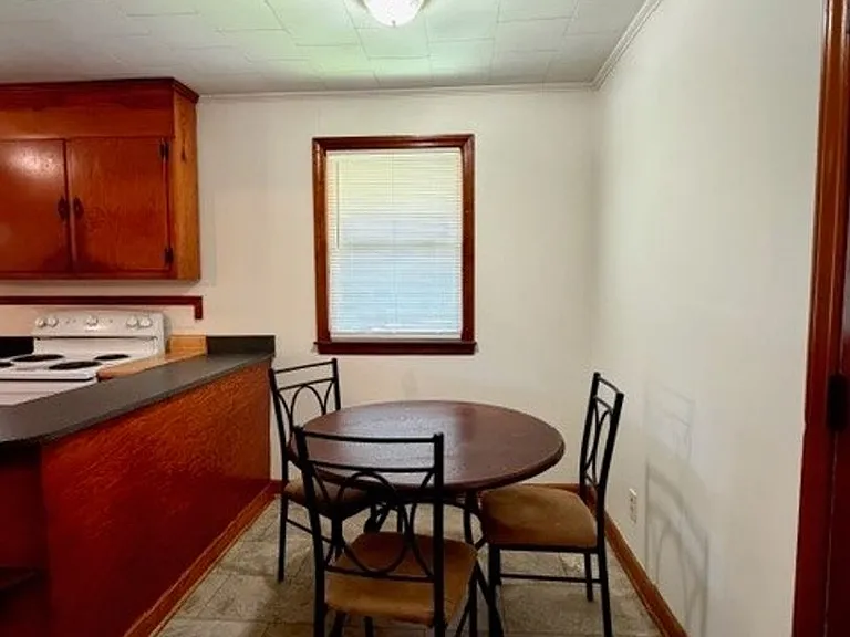 929 E Haggard Ave — Photo 4