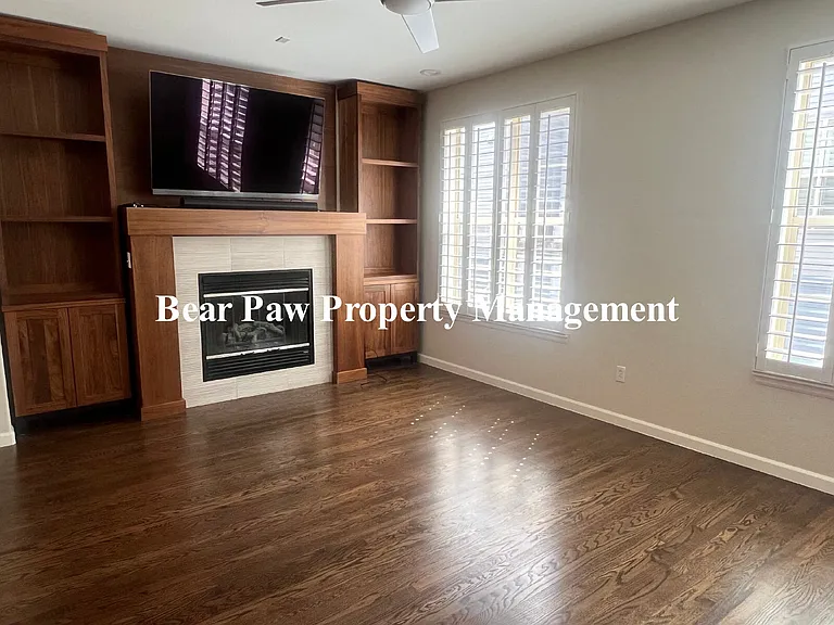 423 S Reed Ct — Photo 8