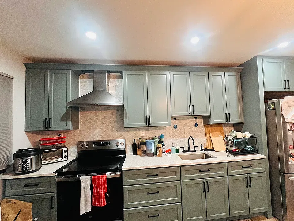 207-21 Hollis Ave #1