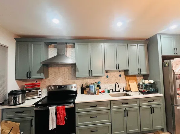 207-21 Hollis Ave #1, Queens Village, NY 11429