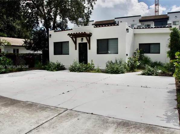 158 E 4th St, Hialeah, FL 33010